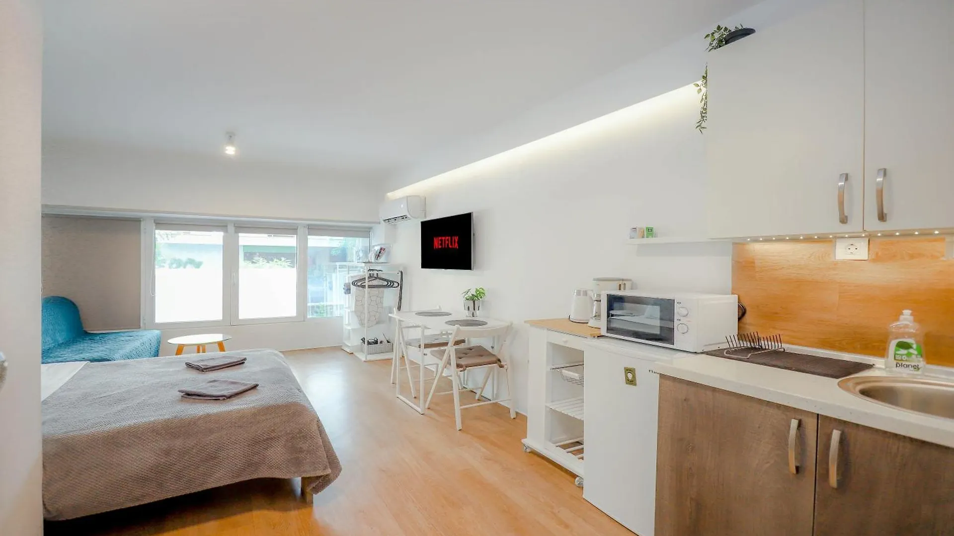 Mini Suite Roman Agora location
